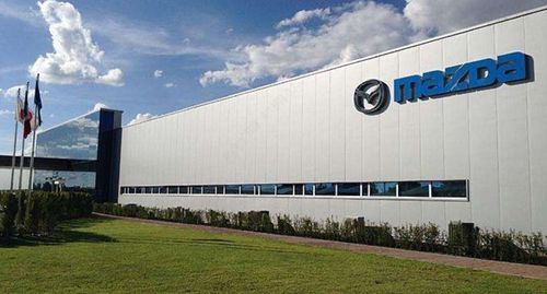 铁门之后 全球车企百厂静默启示录